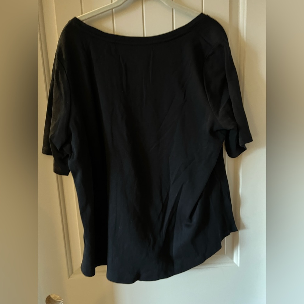 Isaac Mizrahi black essentials tee.